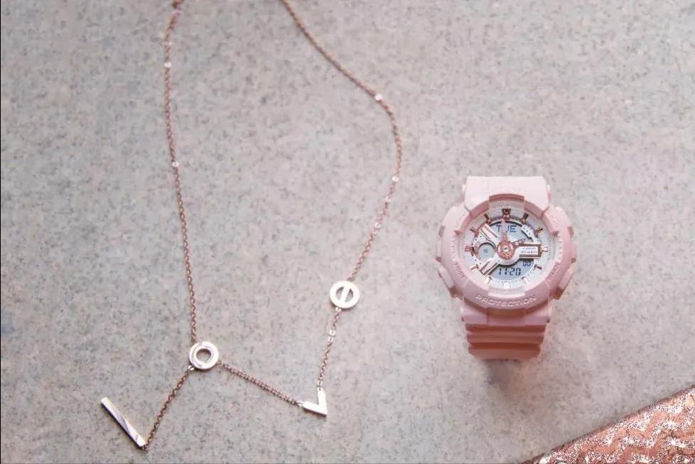 王一博同款绿色卡西欧手表小方块,卡西欧王一博代言潮炫黑金