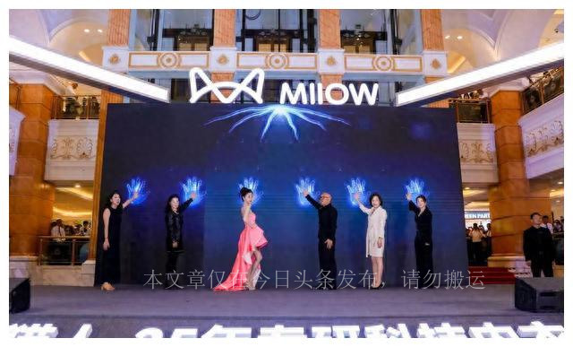 鐚汉缇界粧鏈嶇櫧楦粧,鐚挭鏈夊繀瑕佺┛缇界粧鏈嶅悧