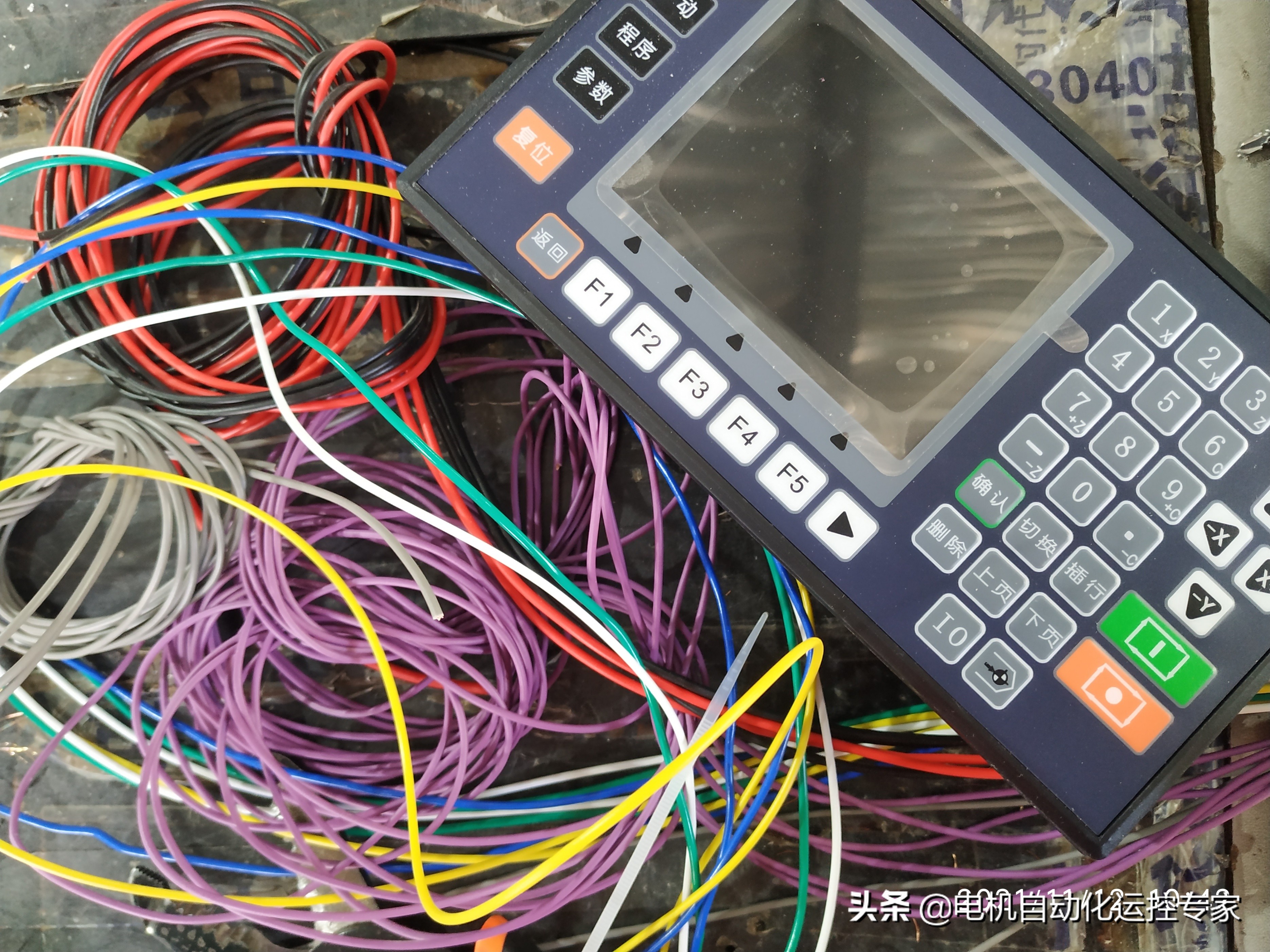 伺服电机位置超差怎么调节,富士伺服电机如何刚性调节