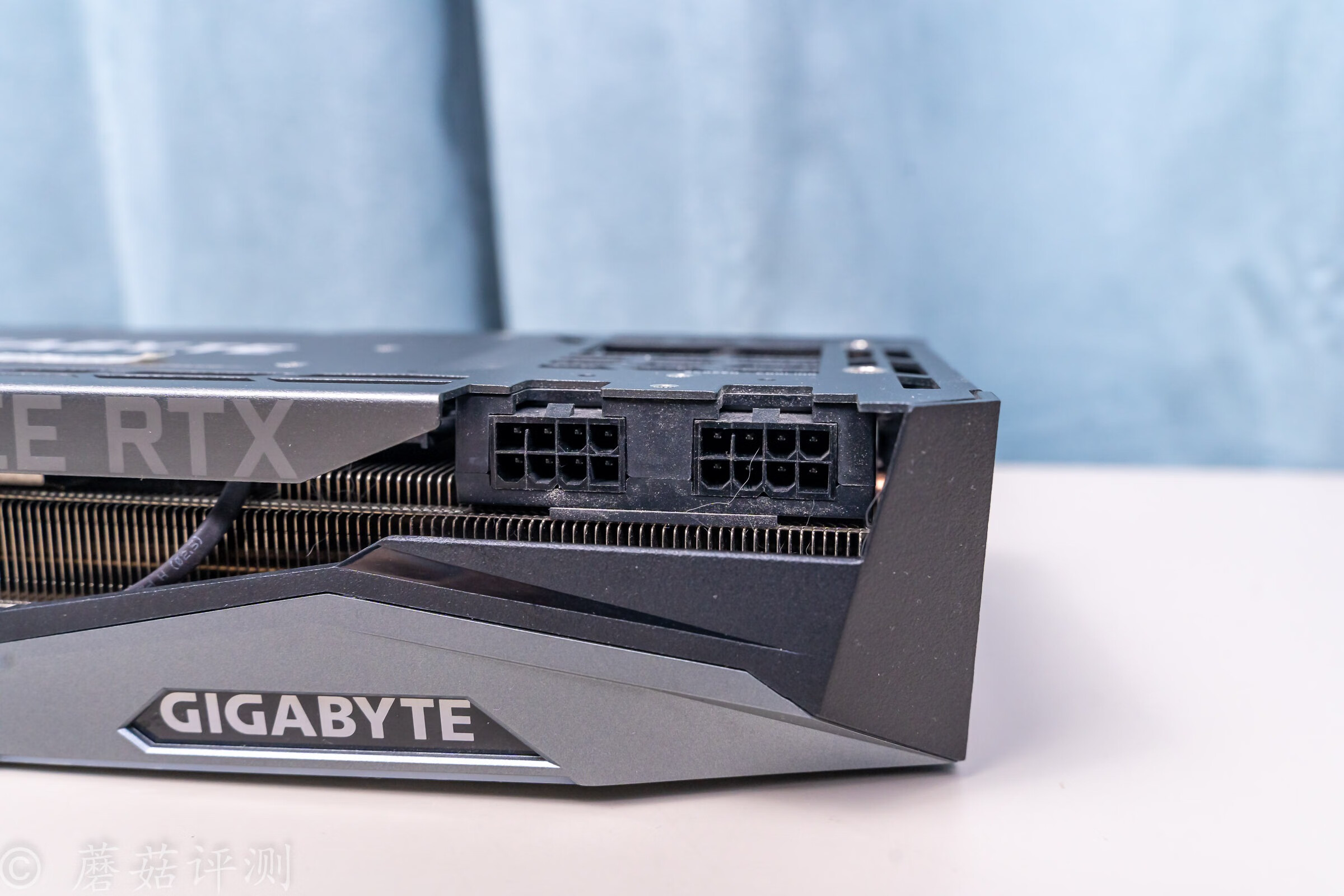 技嘉3090ti水雕显卡,技嘉rtx4090魔鹰oc怎么样