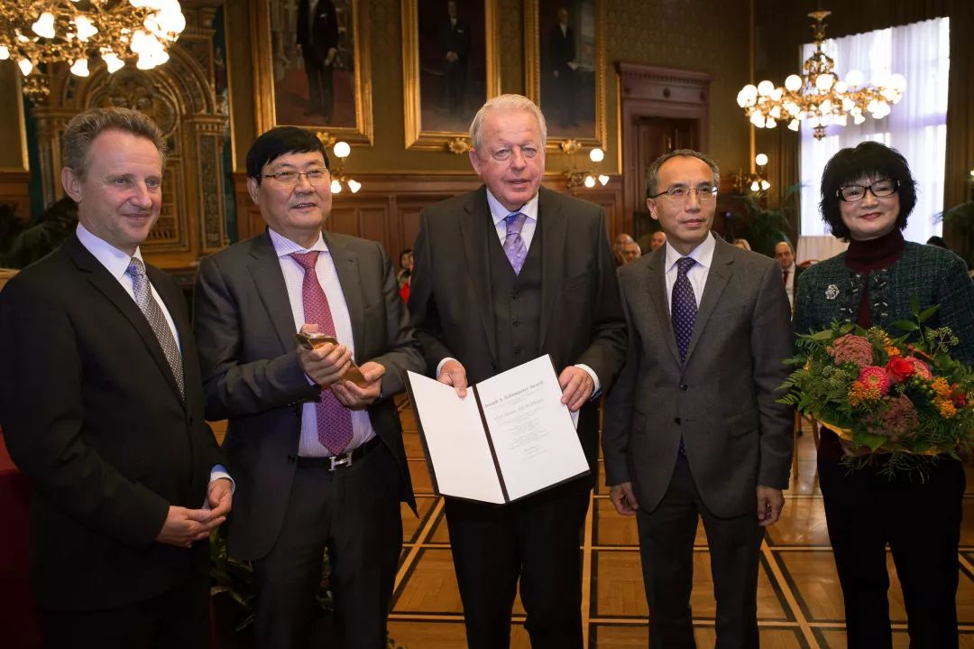 海伦钢琴老品牌焕发新生机,上海海伦钢琴有什么品牌