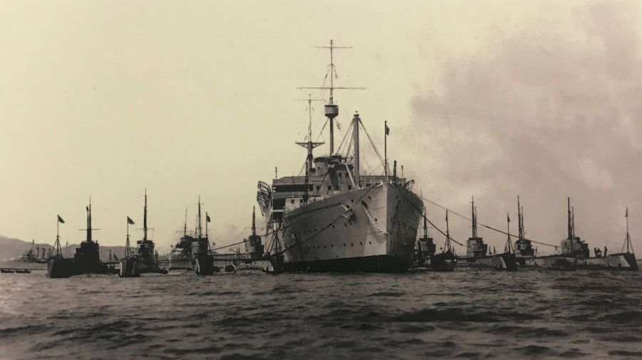 1972年中国秘密打捞一艘英国潜艇,39年后英国首相喊话:还给我们