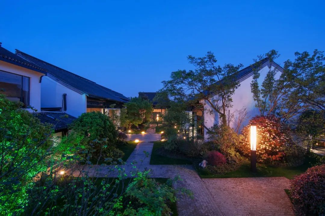 感悟人生夜深人静的经典诗词,此生必读的8首时光诗词