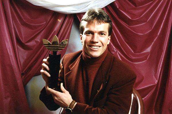 金球奖和足球先生哪个含金量最高,世界足球先生和金球哪个含金量高