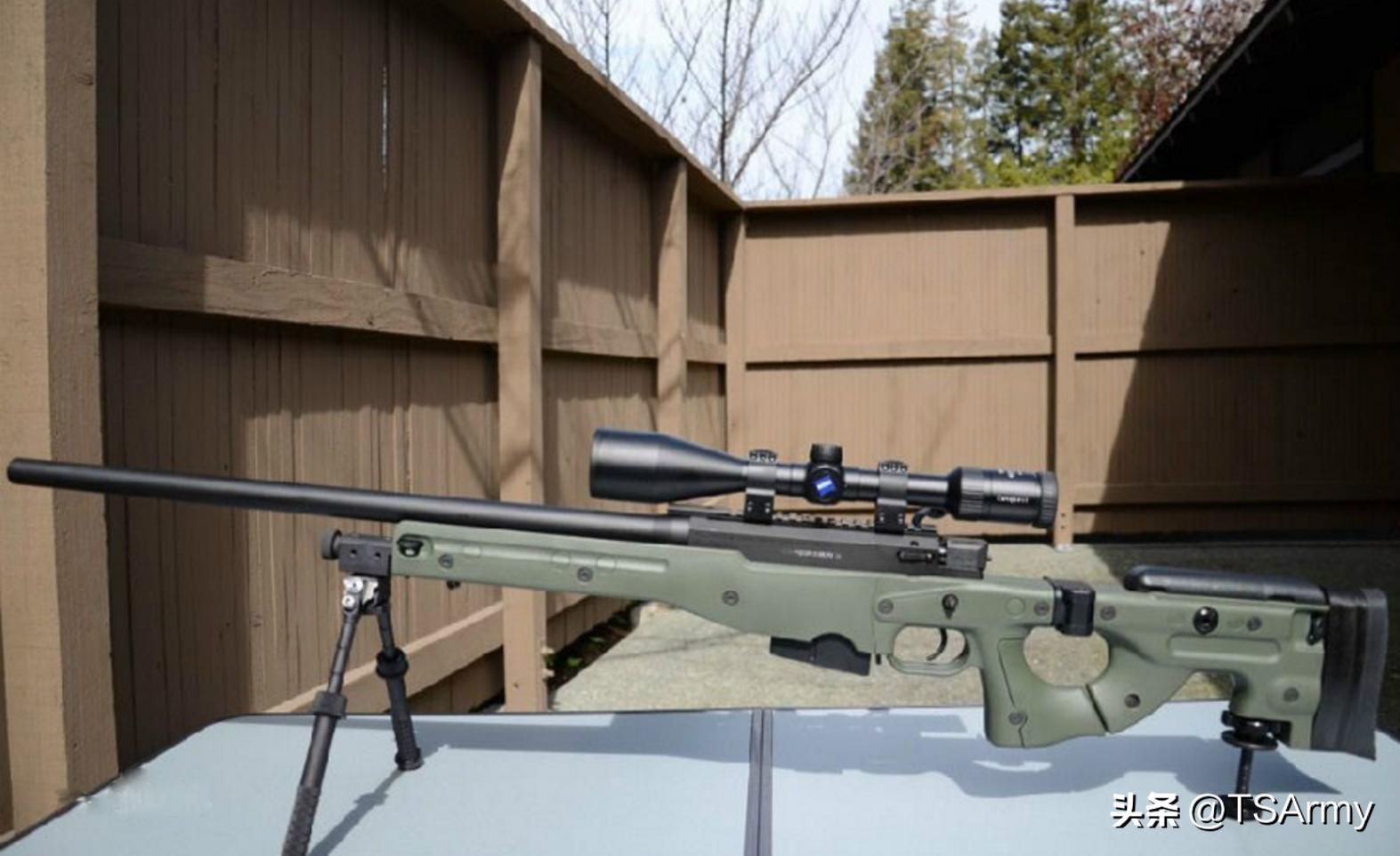 香港飞虎队使用的是什么枪械,飞虎队用的是什么手枪