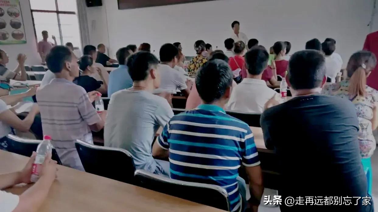 安全教育平台微信群如何发通知,怎么在班级群里学习安全教育平台