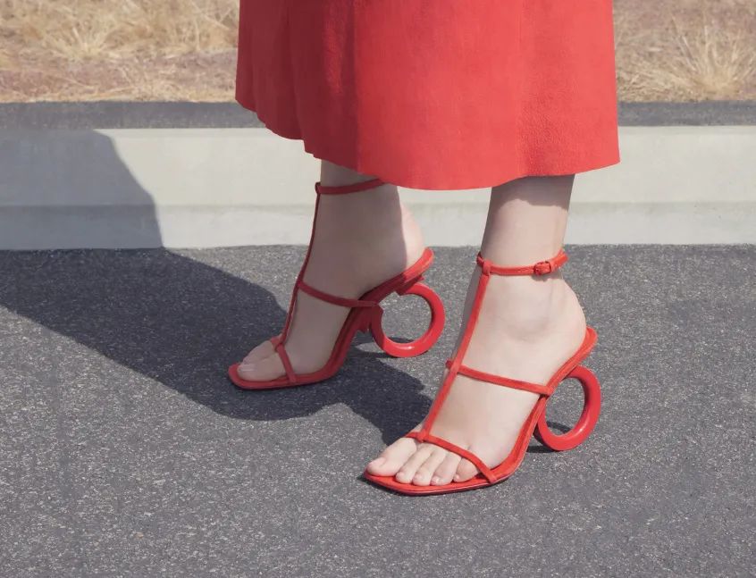 汤唯和赵今麦,赵今麦新包