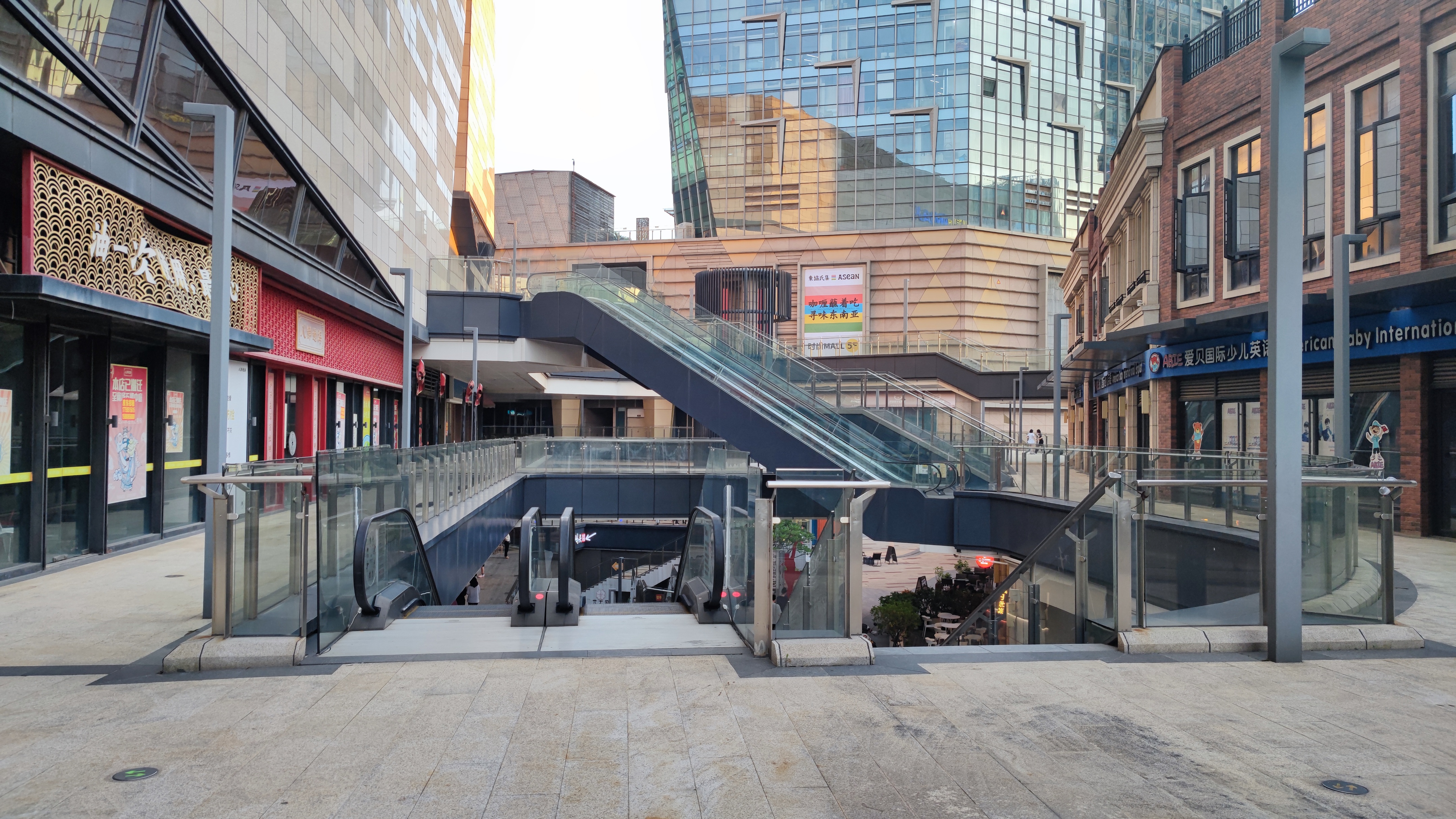 同学聚会后才发现，今年的钱特别难赚，艰难的不是只有自己