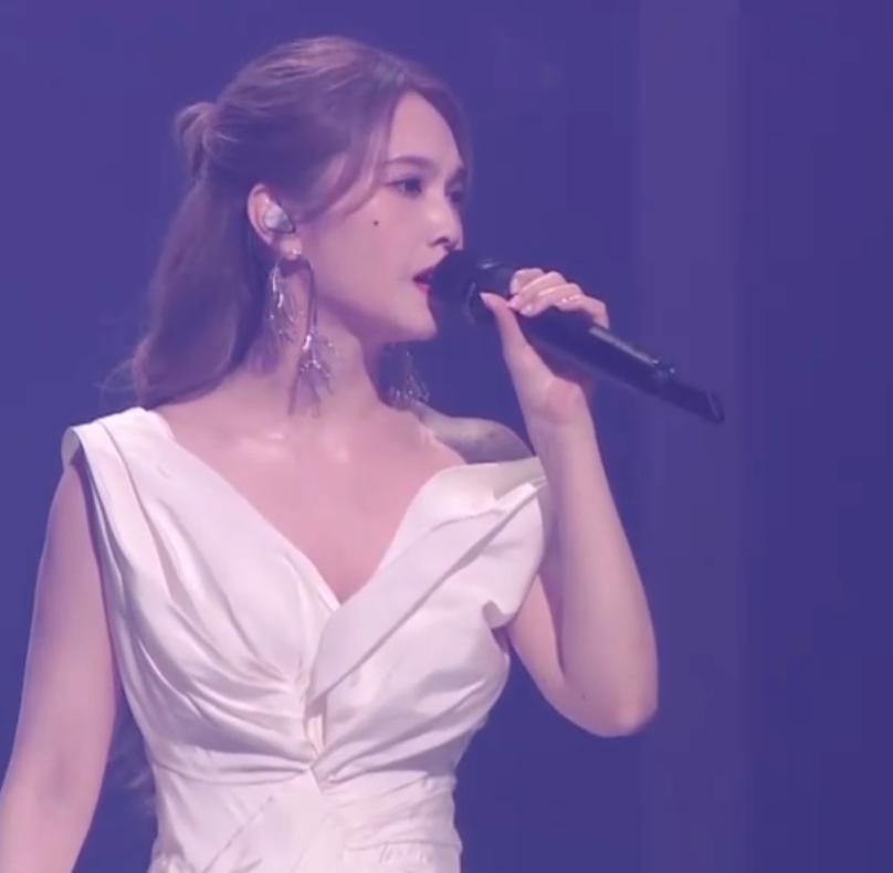 今年央视和湖南跨年哪个好,湖南卫视跨年晚会央视一套