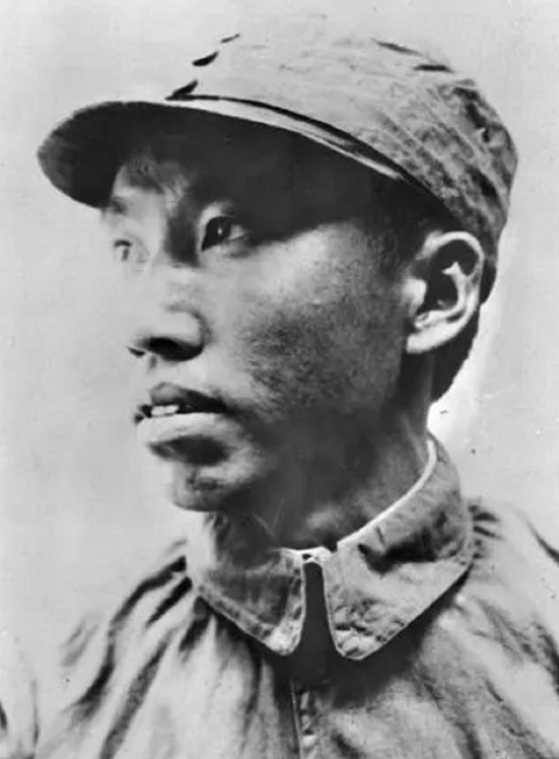 左权的影响力有多大？牺牲后毛主席为其特批一规矩，至今无人更改