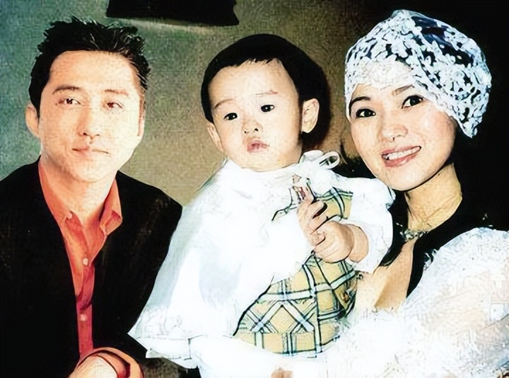 这几年娱乐圈丑闻有哪些,近几年来娱乐圈丑闻