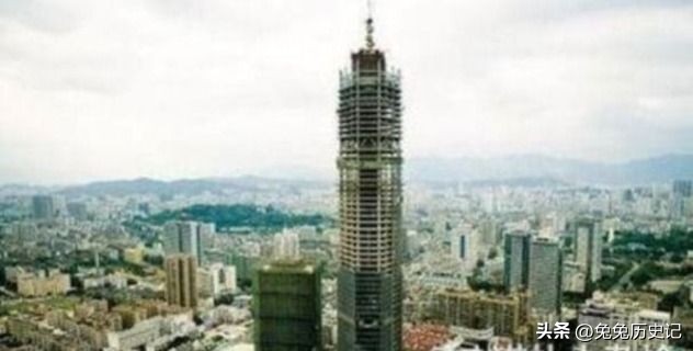 史玉柱靠传奇赚钱,史玉柱简介及创业故事