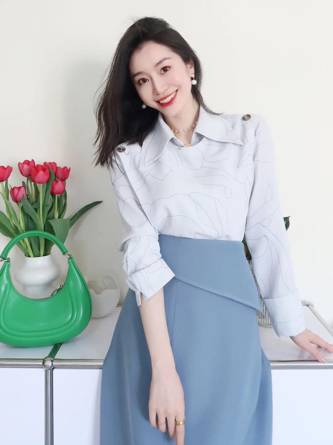 职场短袖西服怎么搭配好看,内搭衬衫搭西服