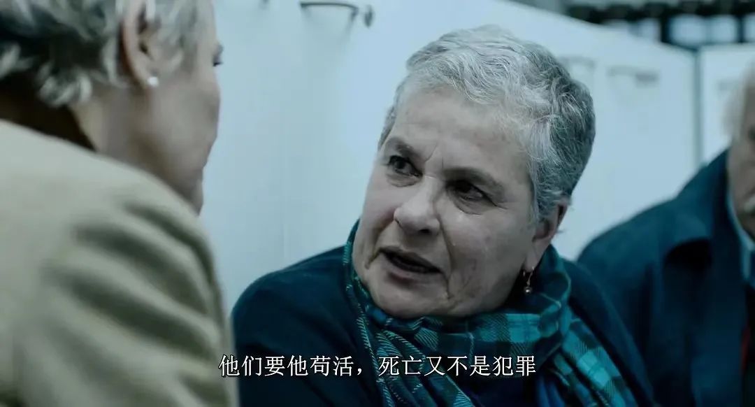 他设计了一个安乐死舱，30秒一键去世，能搬到任何地方