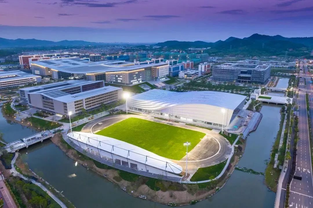 北航中法航空学院体育馆全面建成！