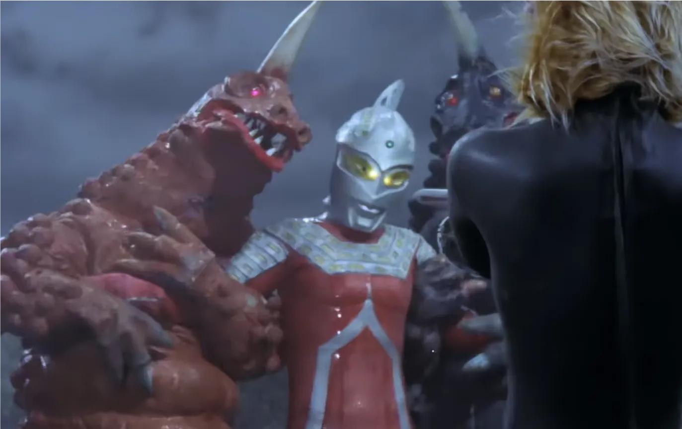 赛文雷欧对战孪生怪兽,雷欧奥特曼输给了最菜的怪兽