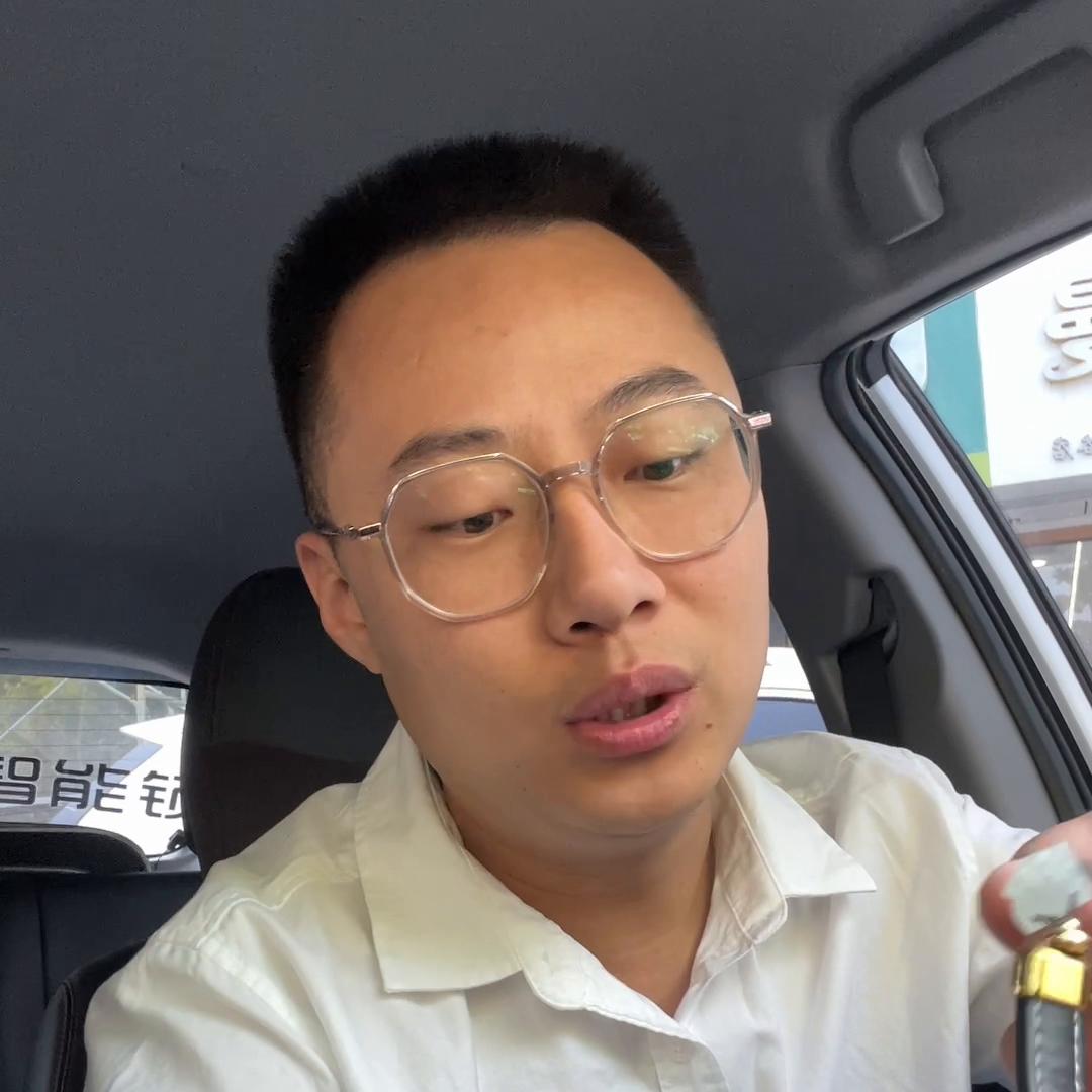 给你3000块,黄金和玉你买哪个?#手镯