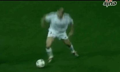 足球过人招式小学生,篮球和足球哪个过人招式多