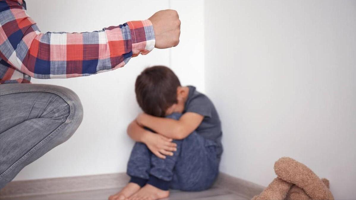 单亲家庭长大的孩子性格有问题,单亲家庭孩子两种人格