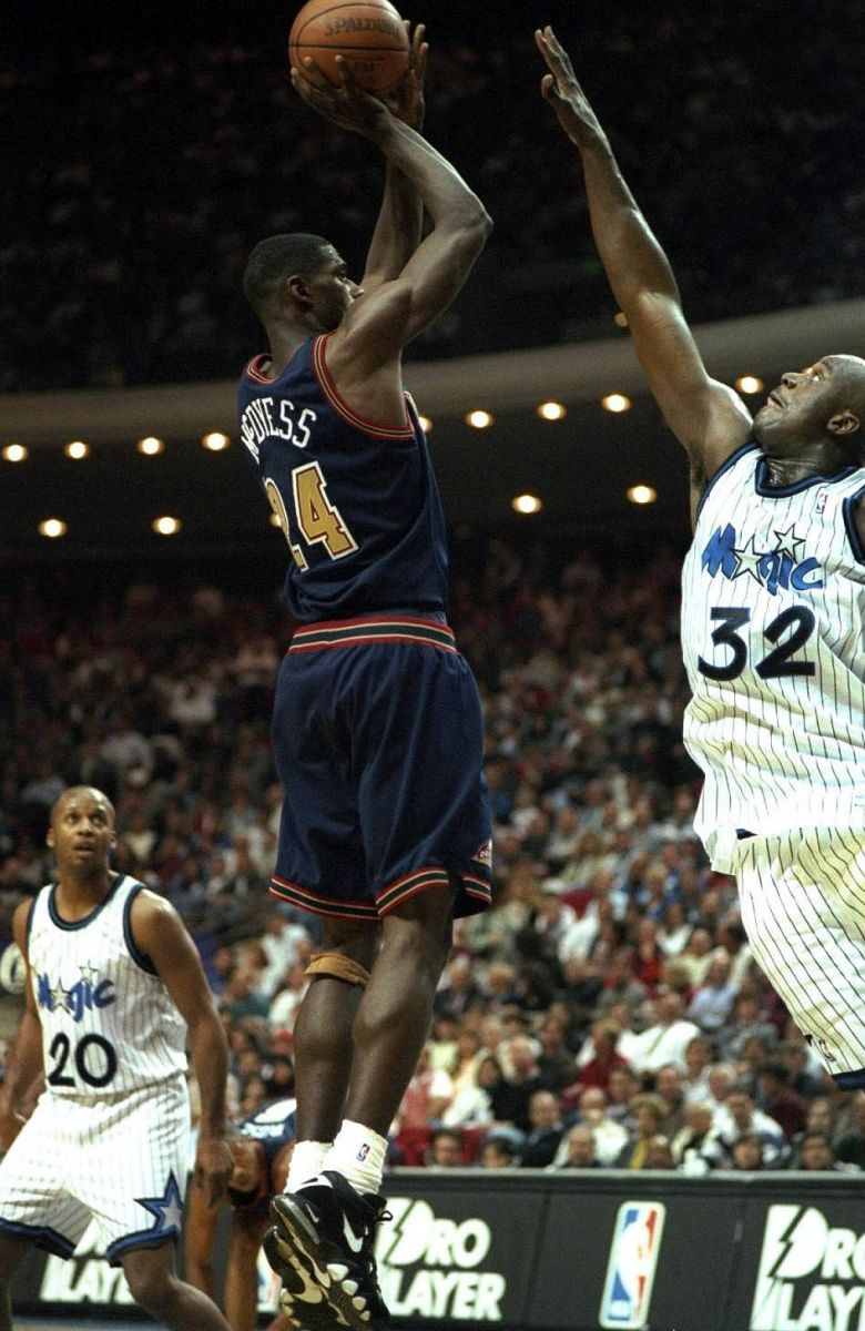 从控卫到中锋的球员,从后卫打到中锋的有谁