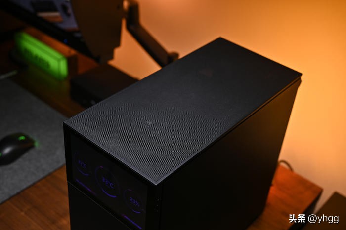 乔思伯松果d41mesh副屏版白色机箱,乔思伯d41标准版能后期加装副屏吗