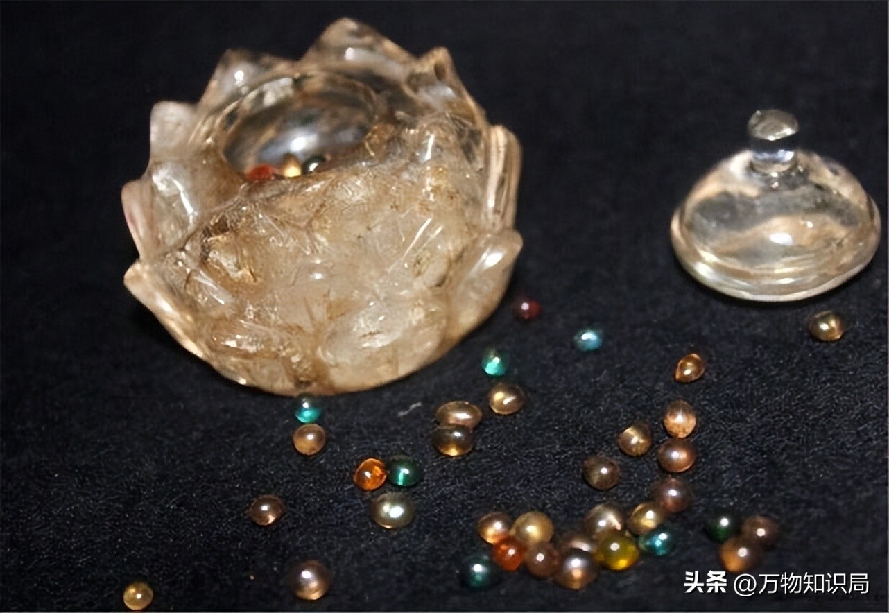 舍利子是高僧哪个部位形成的,高僧身体中的舍利子是如何产生的