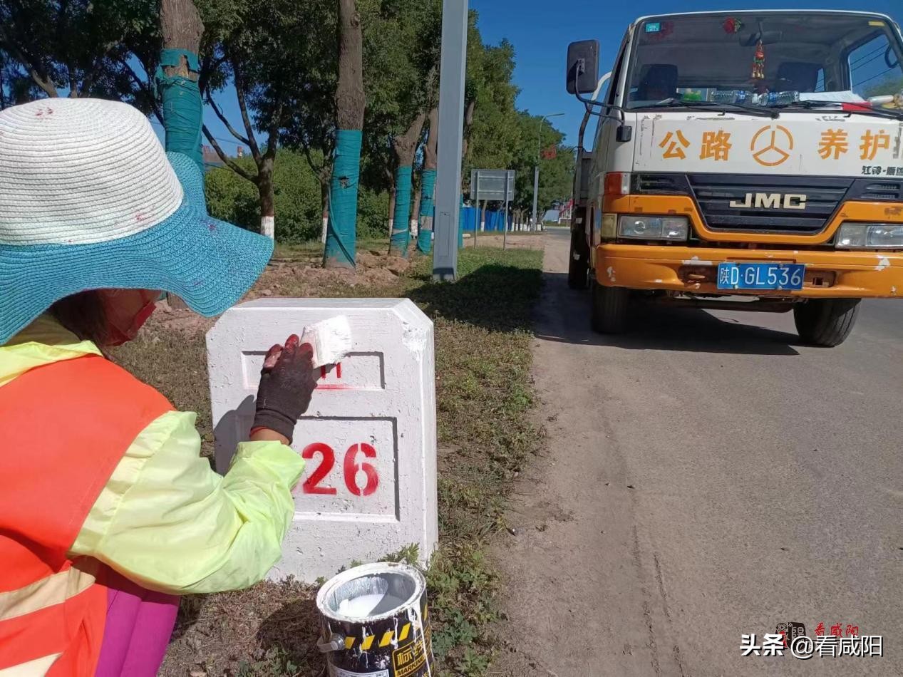 高温下的坚守公路人,酷暑高温下的坚守