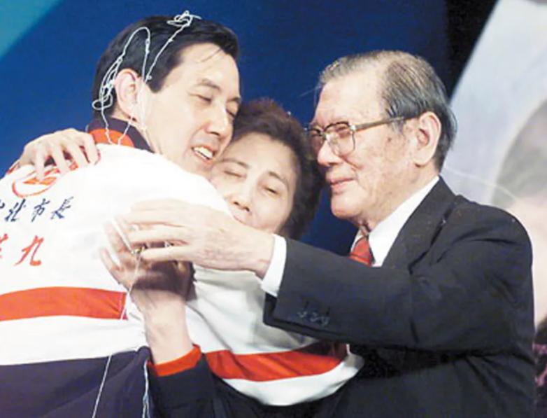 马英九父亲马鹤凌：毛主席的同乡，杨开慧的校友，遗愿是反对*独台**