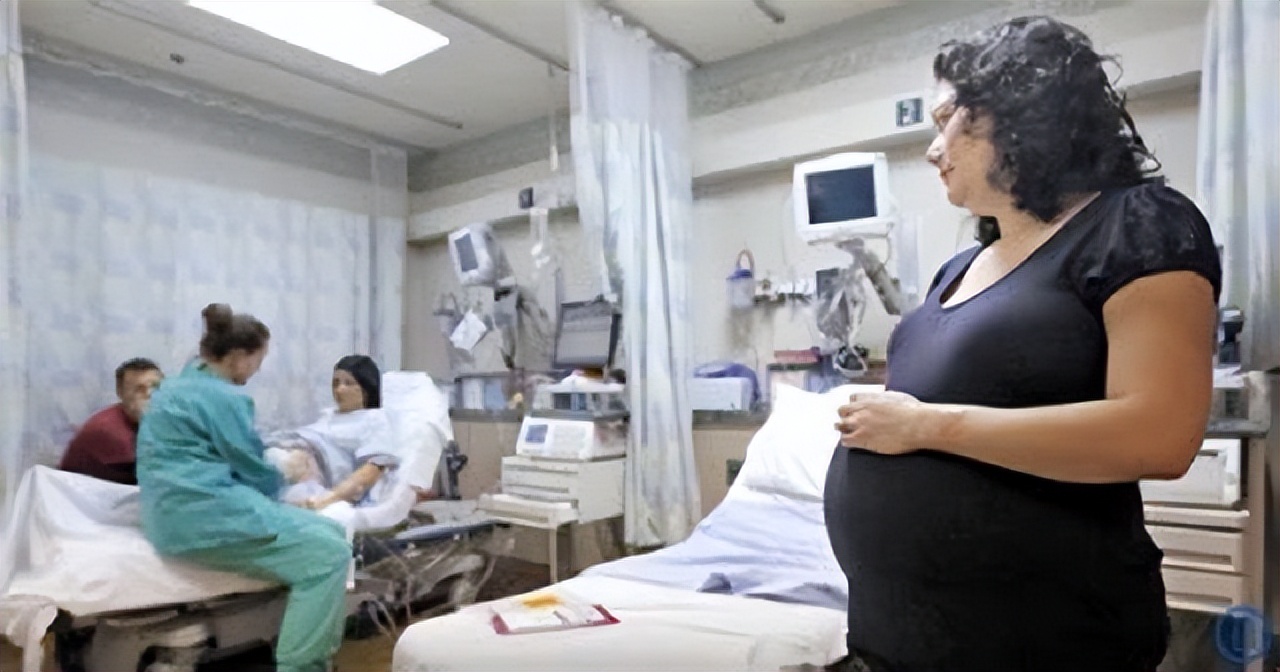 美国产妇水下分娩生下双胞胎,美国孕妇水下分娩双胞胎完整版