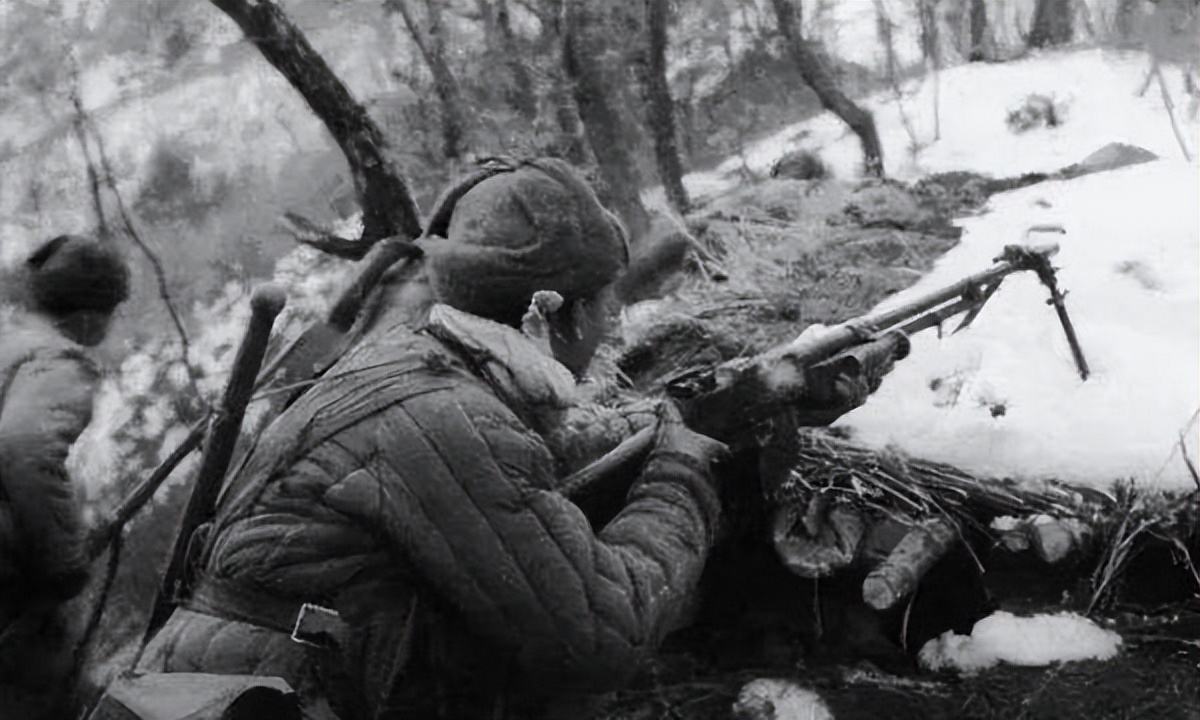步枪也能*飞机打**？志愿军188师出了个新花样，打得美机狼狈逃窜