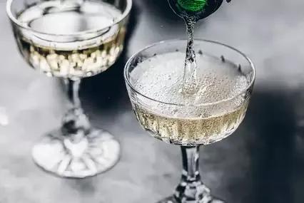 当你戒酒后会出现什么,如果你戒酒一个月身体会发生什么