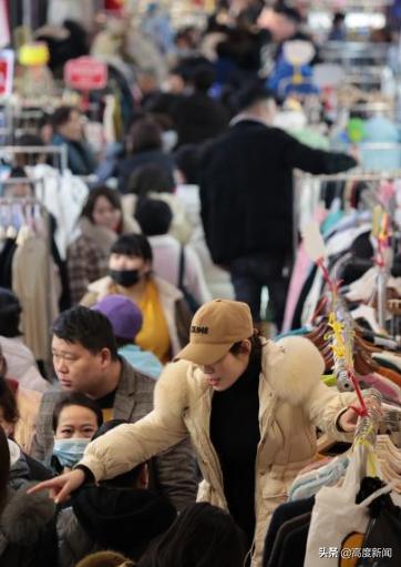 新洪城大市场越来越热闹了,新洪城市场人气火爆