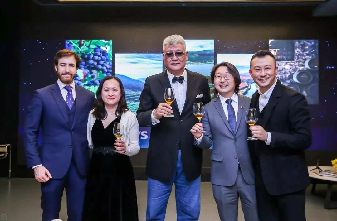 专访DianaHan|在负责西班牙酒推广项目时，一个report写上百页