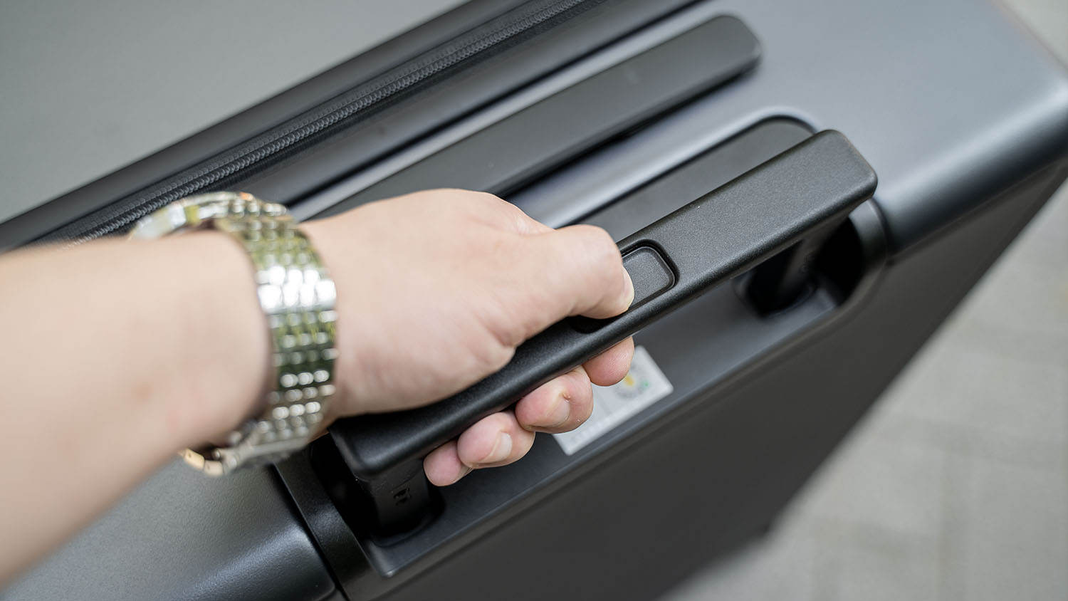 商旅人用这样的旅行箱更好,地平线8号城市脉搏旅行箱体验