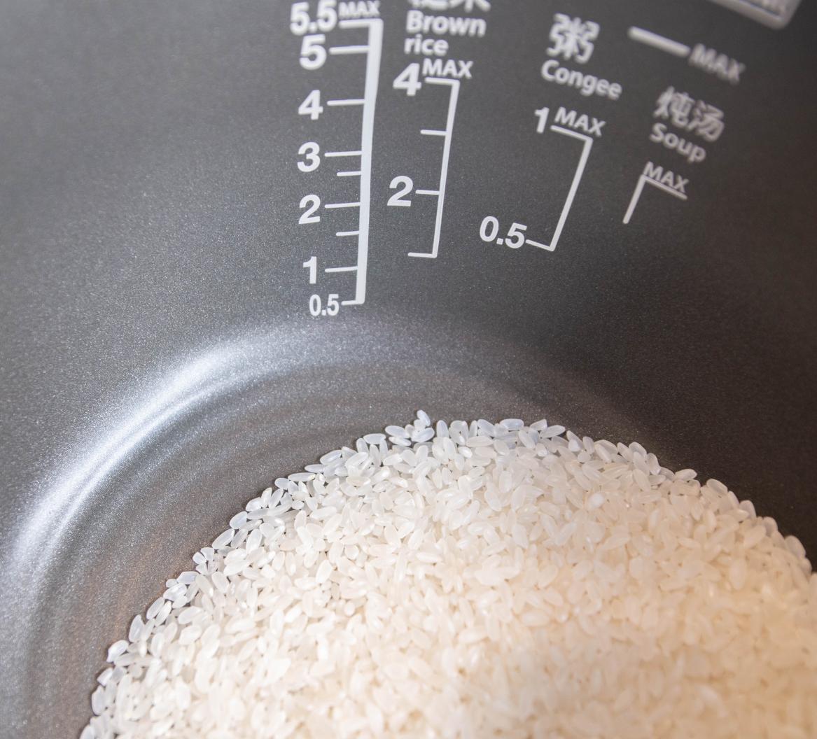 米饭煮的好和电饭煲有关系么,煮了5天的米饭还能吃吗