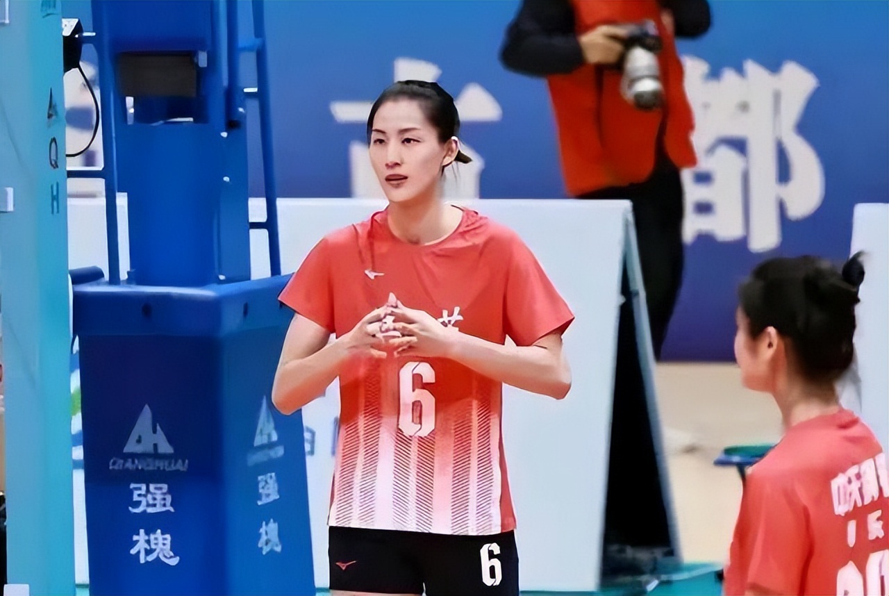 刁琳宇蔡斌拥抱,刁琳宇李盈莹蔡斌