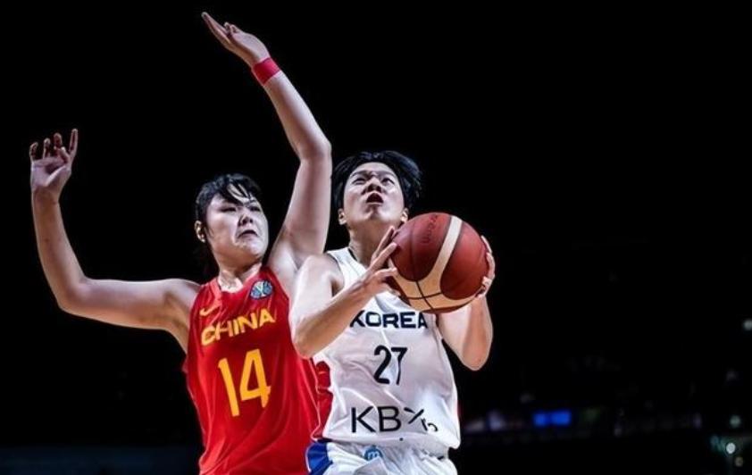 单节被封0！遭20比0狂扫！女篮劲敌被钉耻辱柱还敢叫板中国队吗？