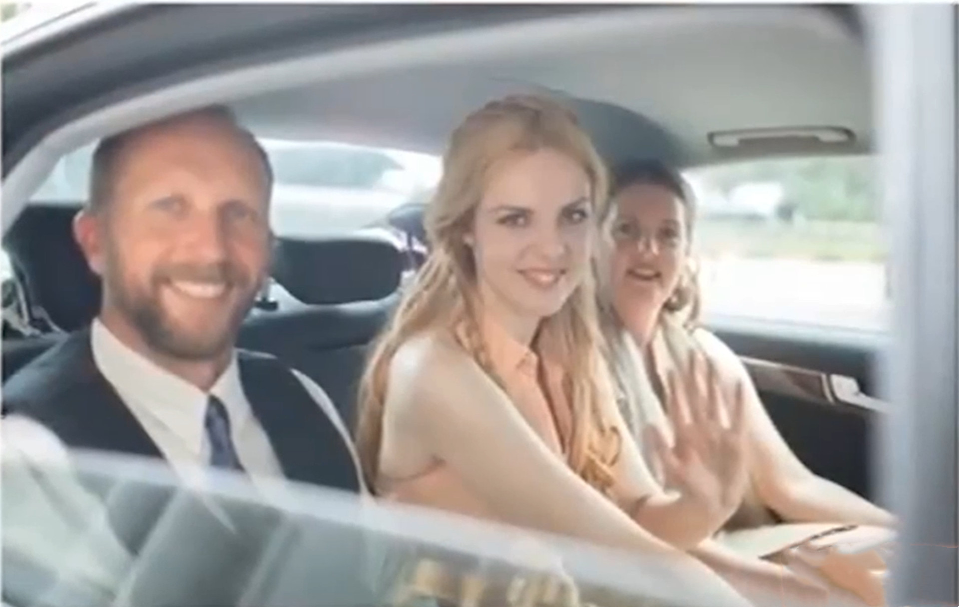 澳洲白富美东北小伙,澳洲美女嫁给淄博歌手