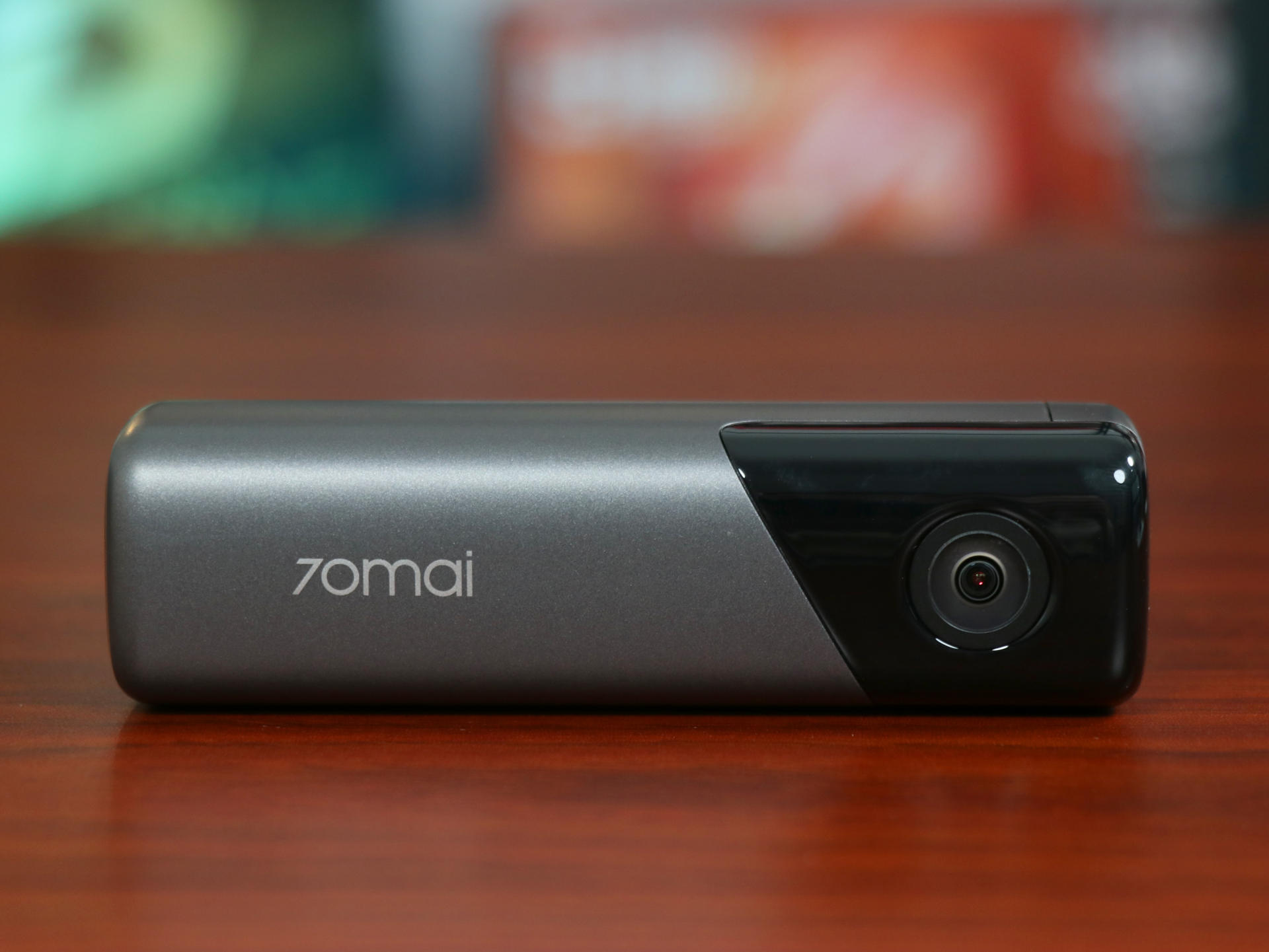 70迈和海康威视行车记录仪对比,70迈行车记录仪m500与海康c8对比