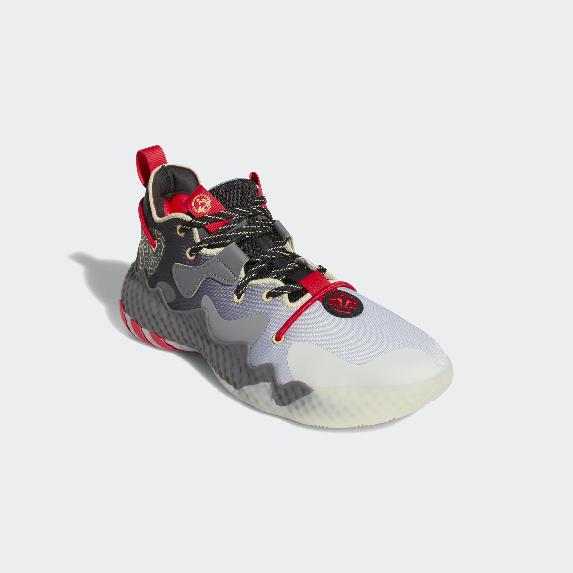 科比战靴阿迪,阿迪科比复刻版