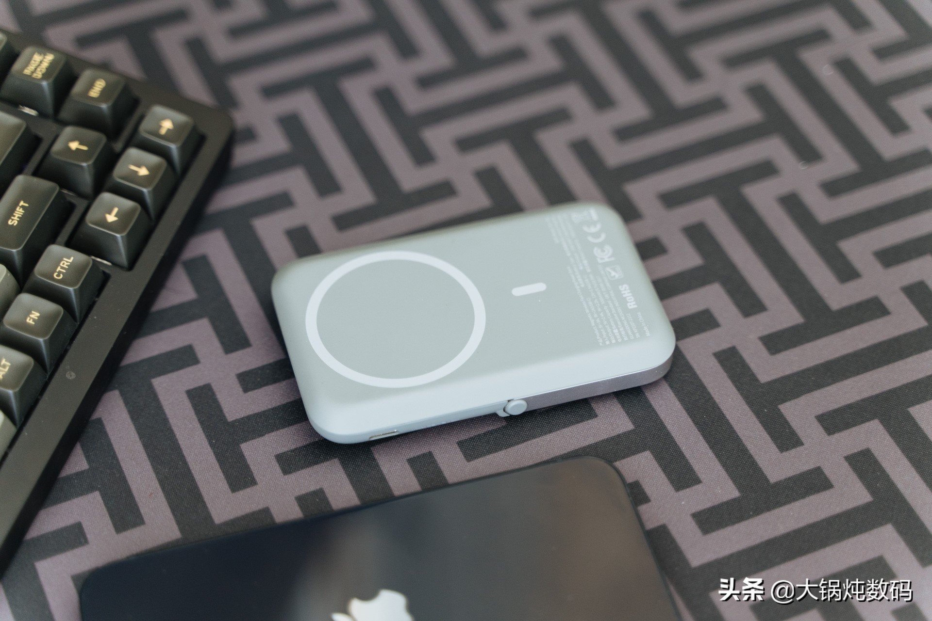 麦多多苹果磁吸无线充电宝,麦多多的无线充电宝好吗