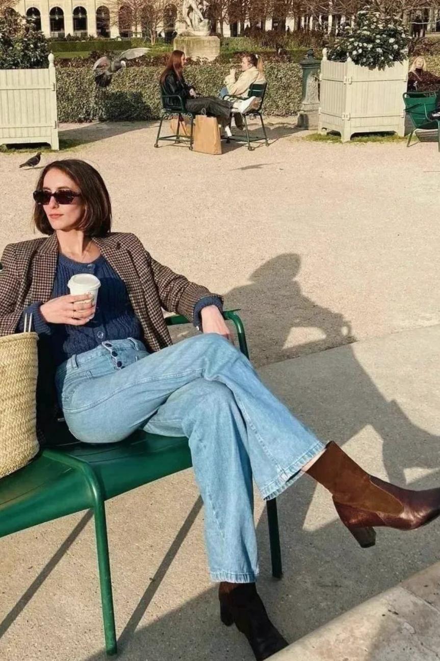 冬天穿啥鞋百搭又好看啊,冬天穿什么鞋百搭还保暖好穿