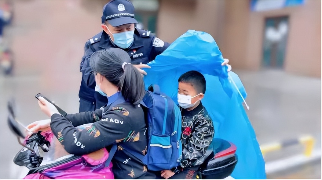 【抗疫一线】江苏公安:同心抗疫待春回镜头定格“疫”瞬间