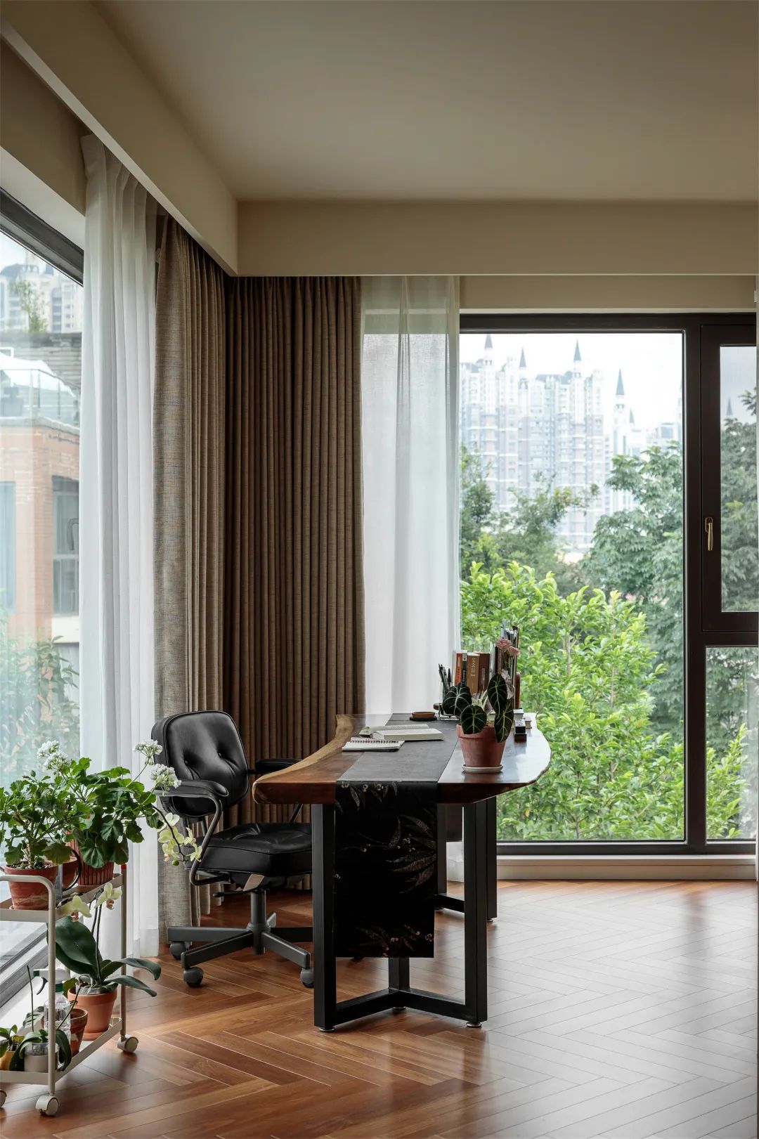 谁懂啊！花更少钱，住超大房，环境绝美！住老小区简直不要太香！