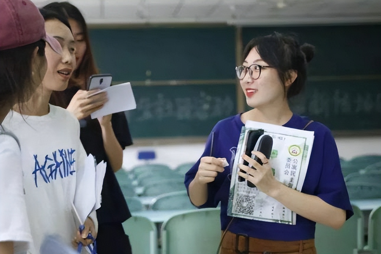 本科院校的专科专业是高职吗,专科院校与本科的专科专业的区别