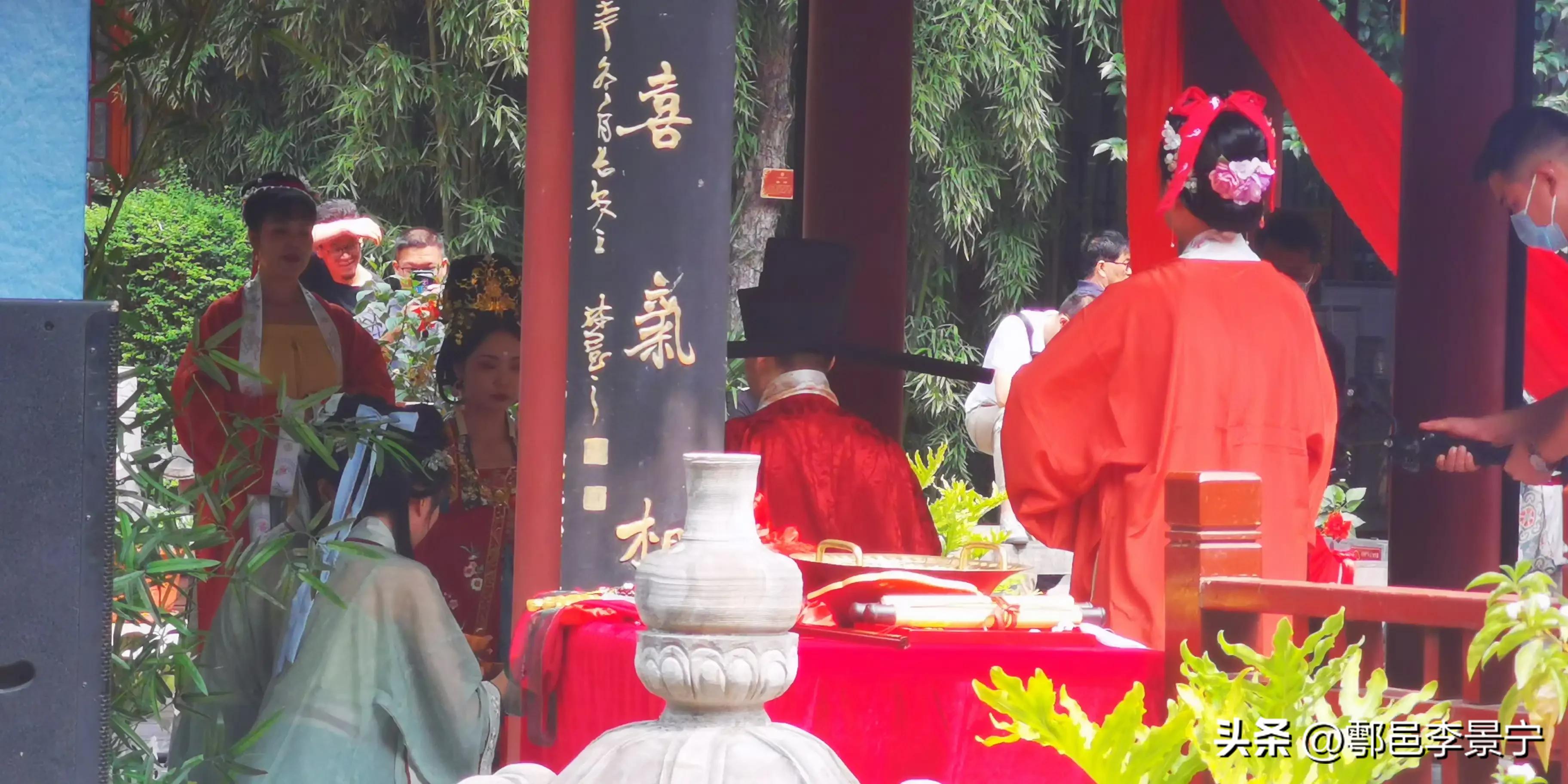 祝福诗人千哲刘强新婚楹联文/李景宁