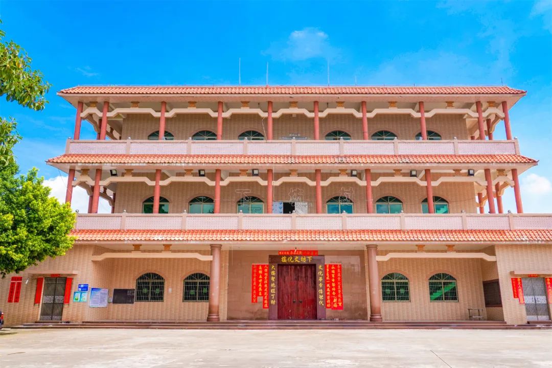 一河两岸广州美景效果图,西樵崇北足球场