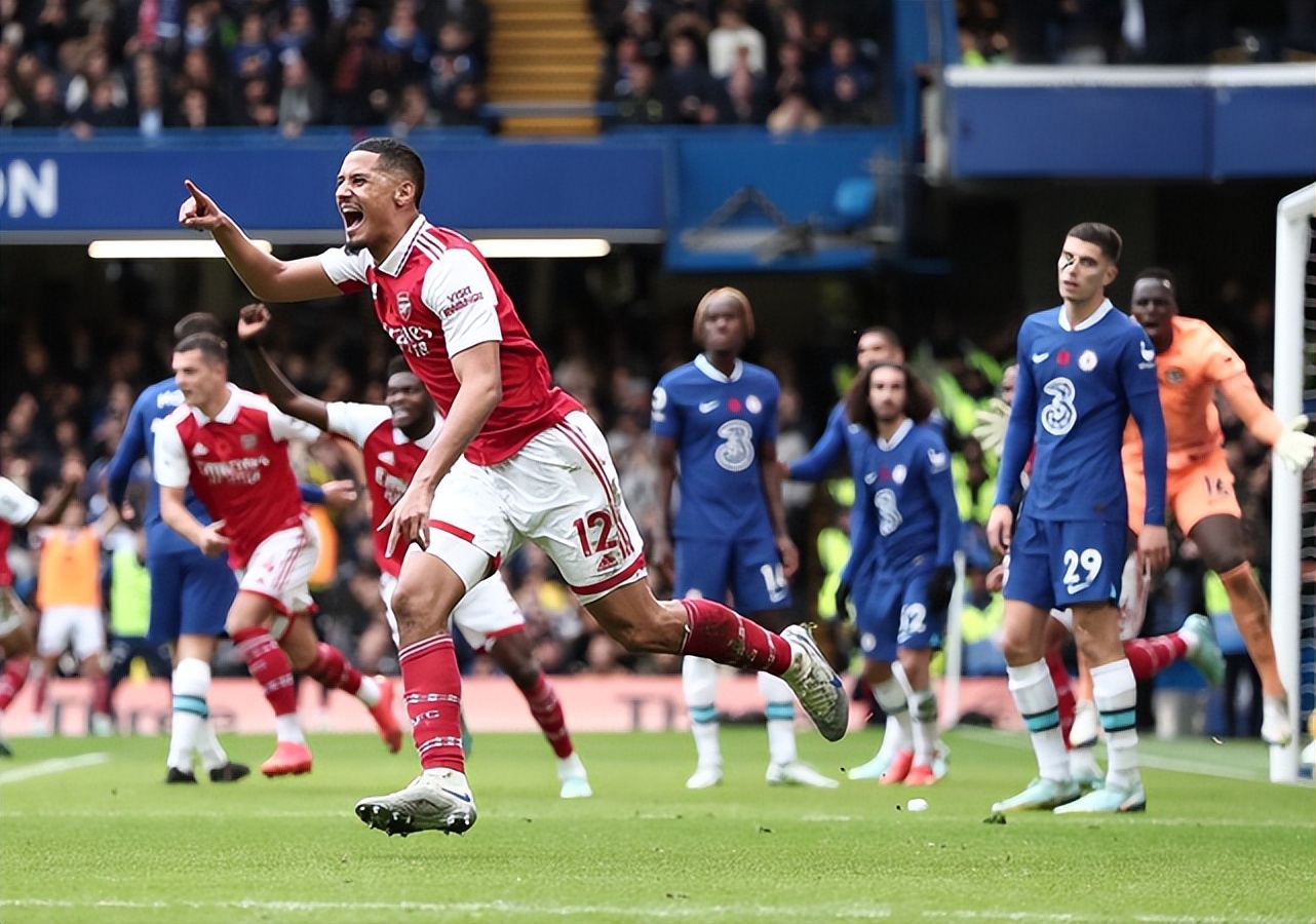 英超最新积分战报：两大豪门落败，榜首易主，利物浦击败热刺