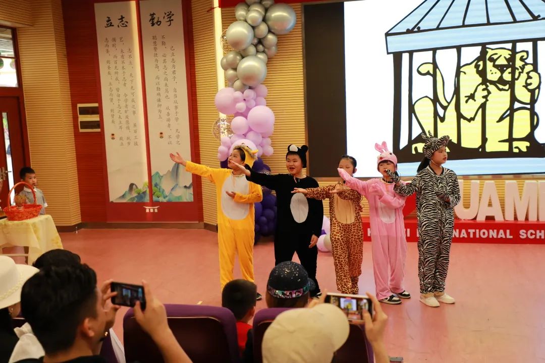 前方高能谁演的,前方高能校园歌手演唱瞬间