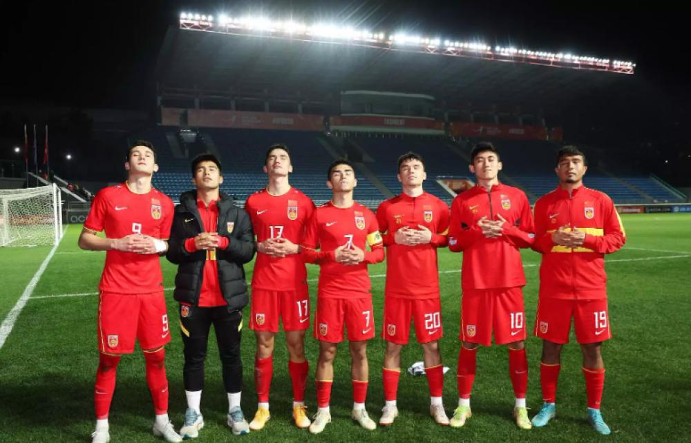 从“国脚荒漠”到亚青赛闪耀,*疆新**球员请继续野蛮成长